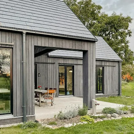 Stylish Design Retreat Near The Grunow (Brandenburg)